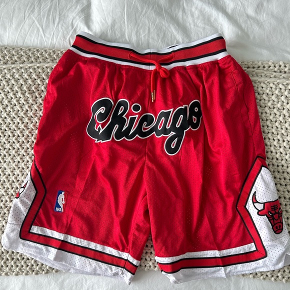 Chicago Bulls Shorts - Picture 1 of 3